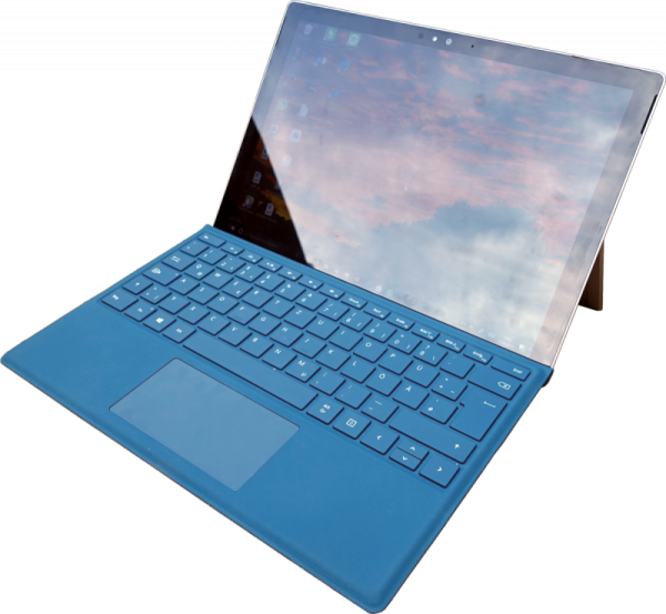 Microsoft Surface Pro 4 core i7 - Image 1